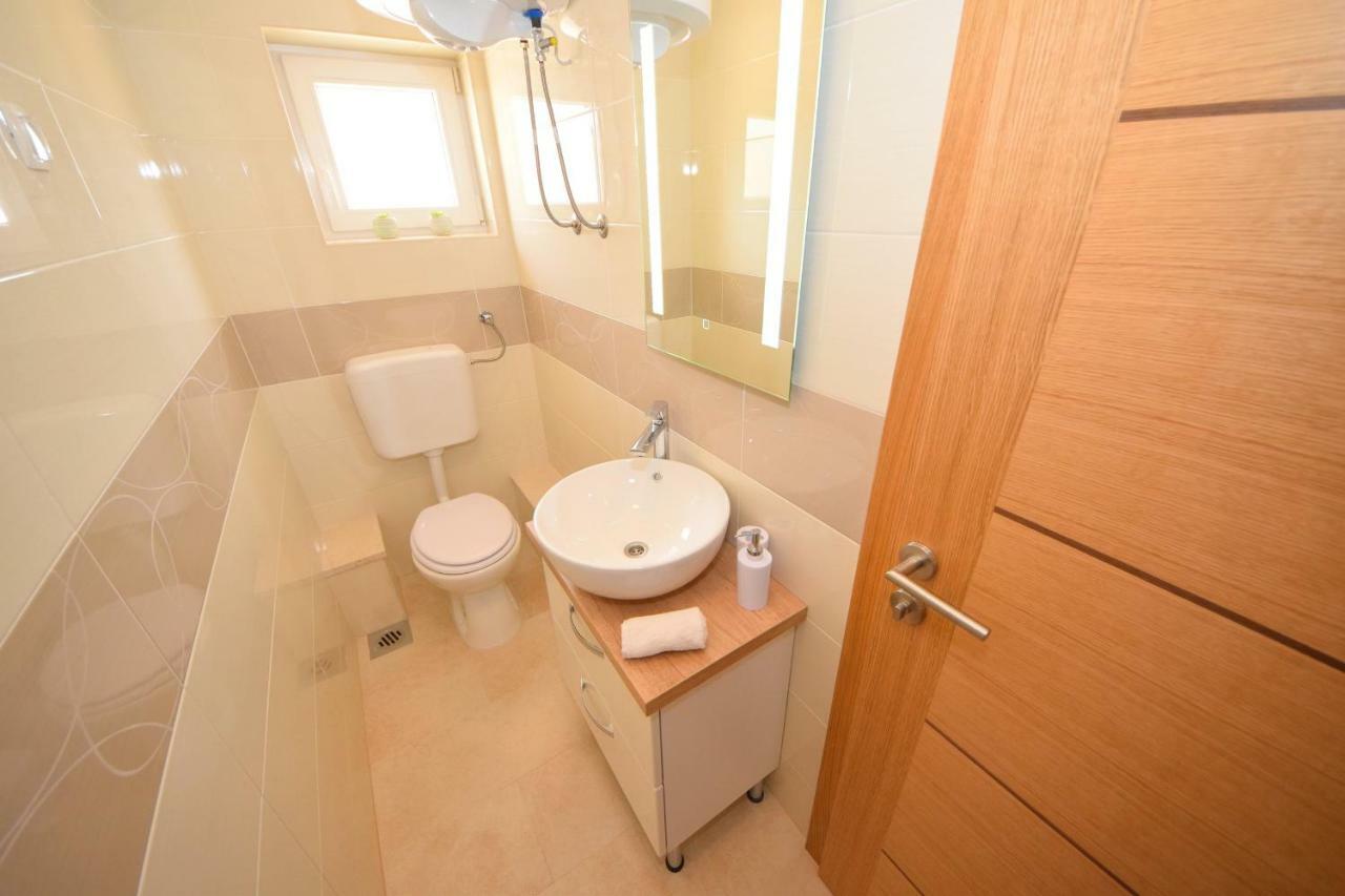Luxury Penthouse With Jacuzzi In Appartement