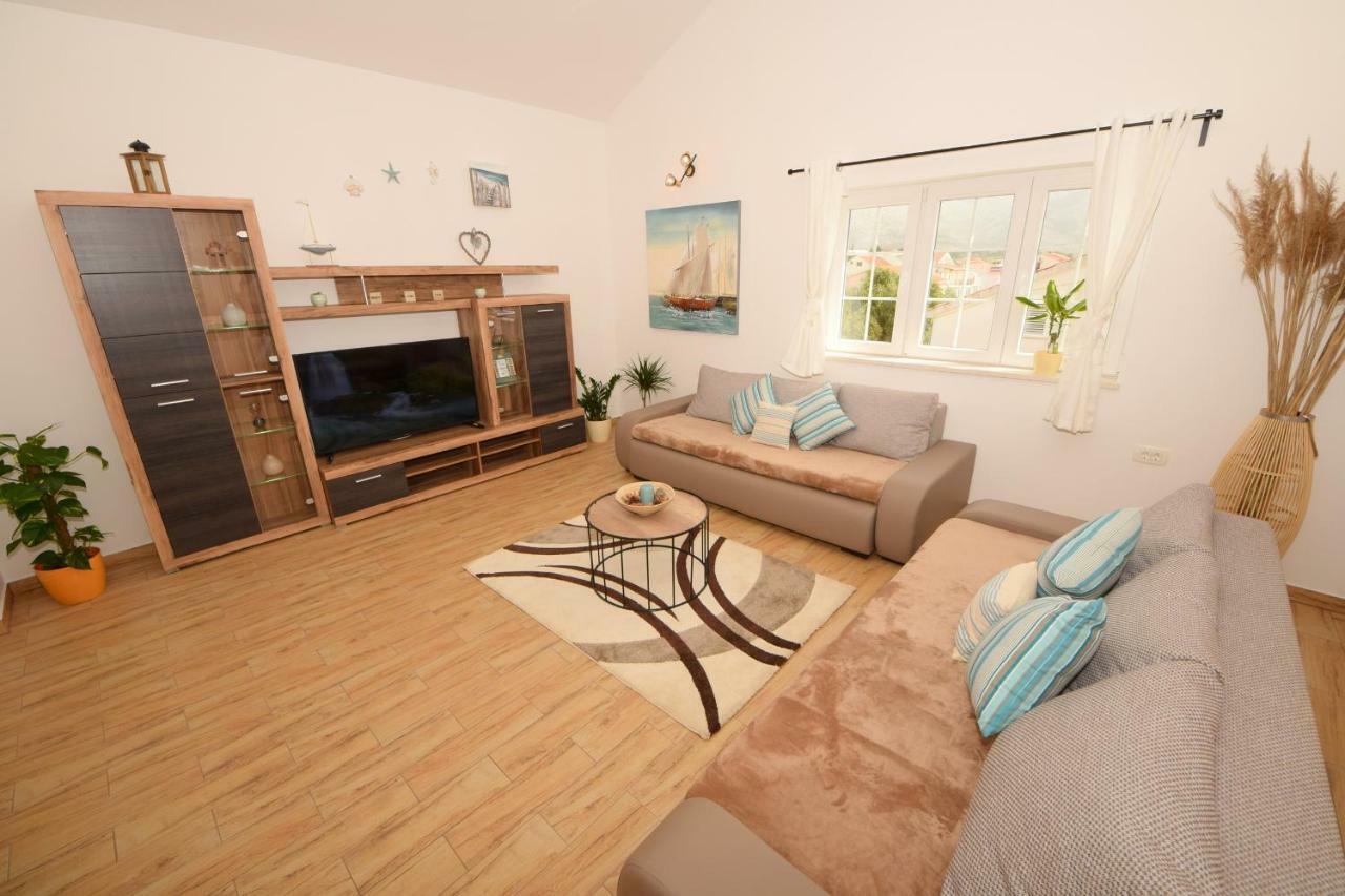 Appartement Luxury Penthouse With Jacuzzi In *