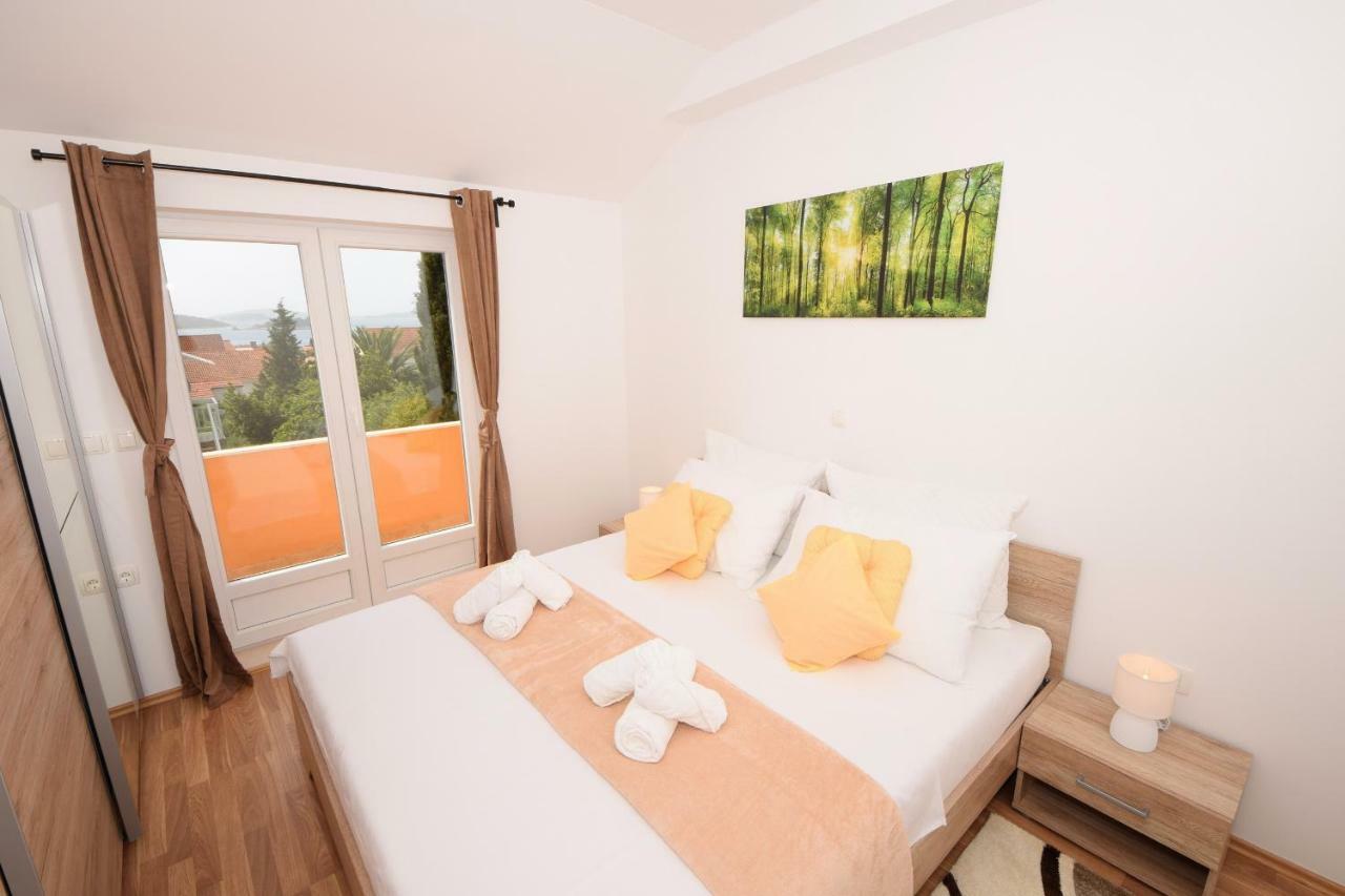 Luxury Penthouse With Jacuzzi In Orebić