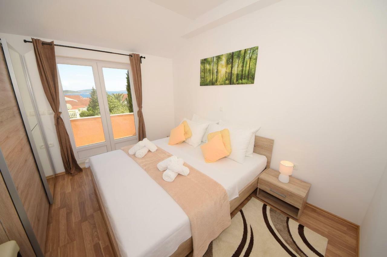 Luxury Penthouse With Jacuzzi In Orebić