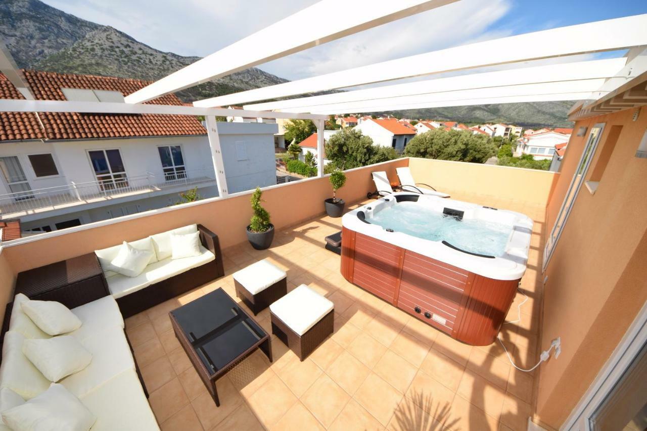 Luxury Penthouse With Jacuzzi In Orebić