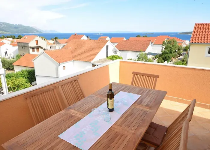 Luxury Penthouse With Jacuzzi In Orebic