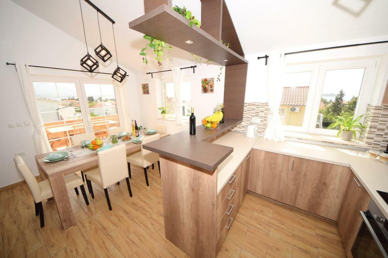 Luxury Penthouse With Jacuzzi In * Orebić