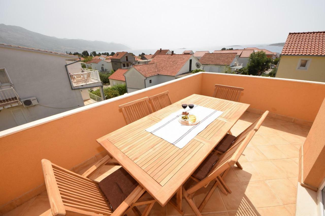 Luxury Penthouse With Jacuzzi In * Orebić